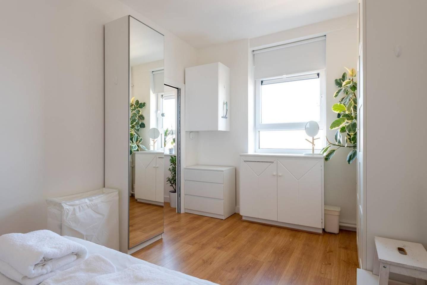 Ferienwohnung Guestready - 1Br Flat Ideally Located In Zone 2 Fits 3 London Exterior foto