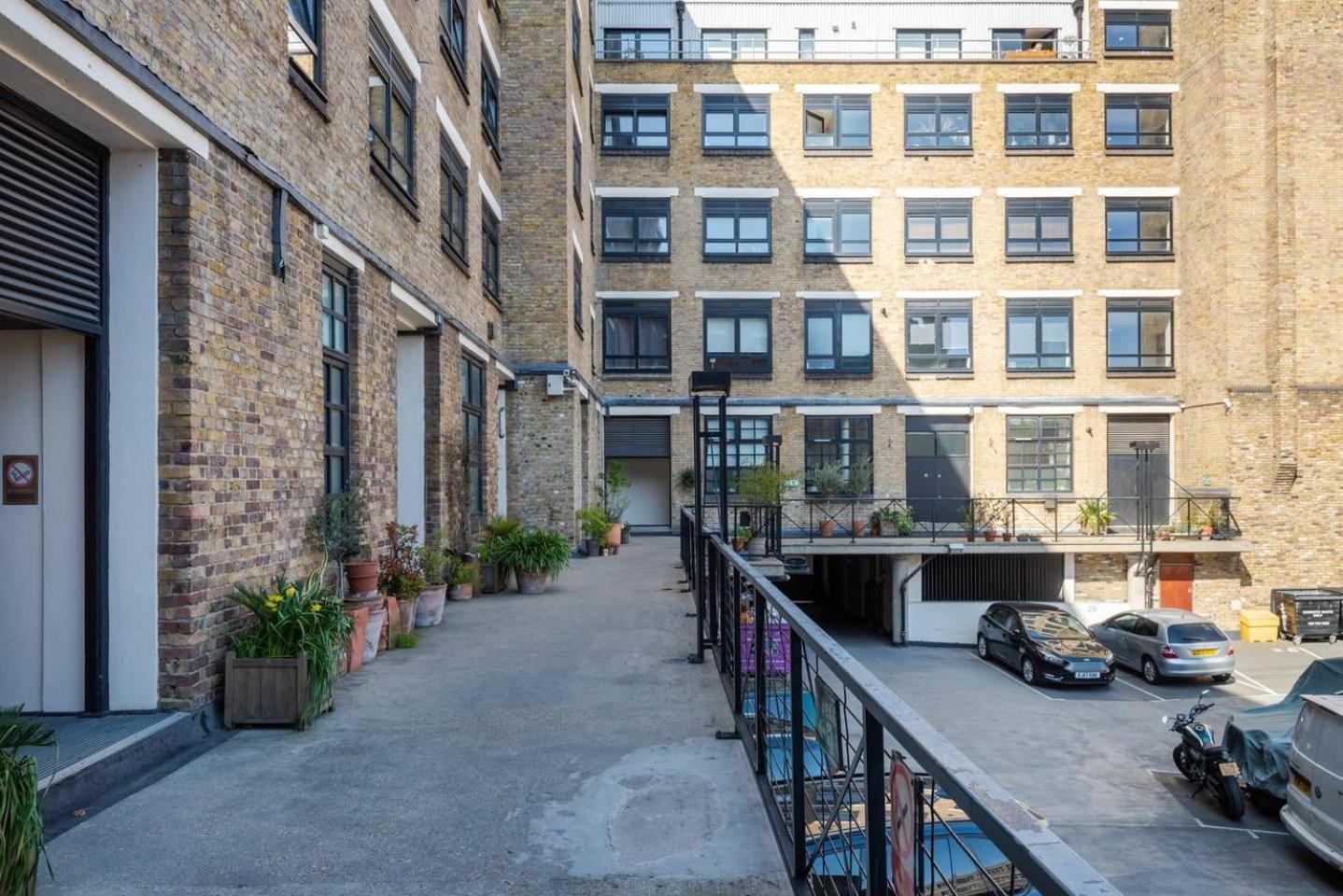 Ferienwohnung Guestready - 1Br Flat Ideally Located In Zone 2 Fits 3 London Exterior foto